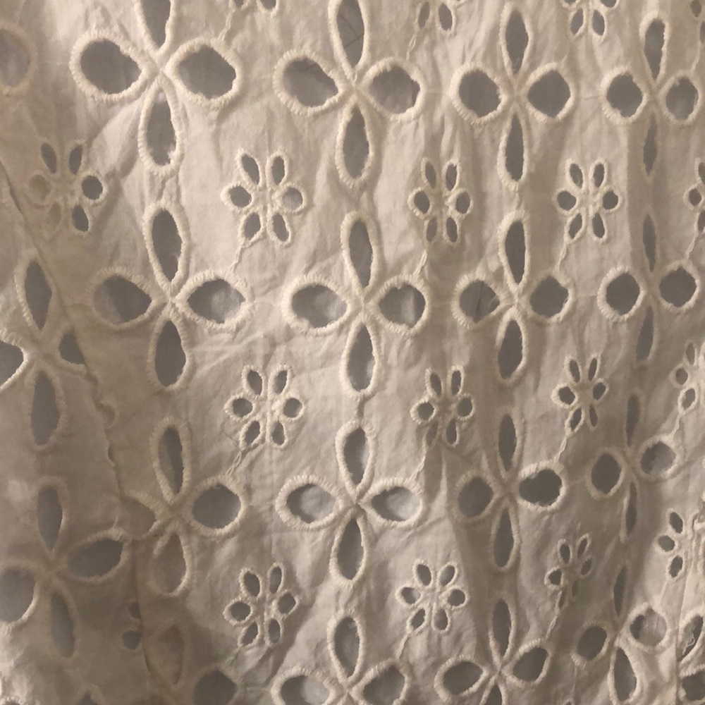 Adorable Ruffle eyelet wrap top - Picture 3 of 3